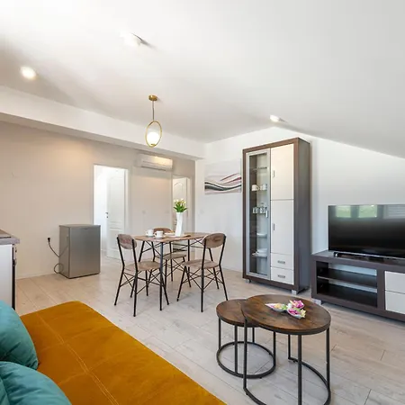 Rudina Near Dubrovnik With Free Parking